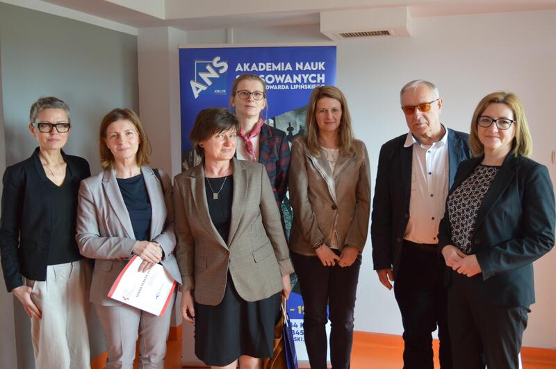 Powiększ obraz: Seminarium pt. Szara gospodarka 2023